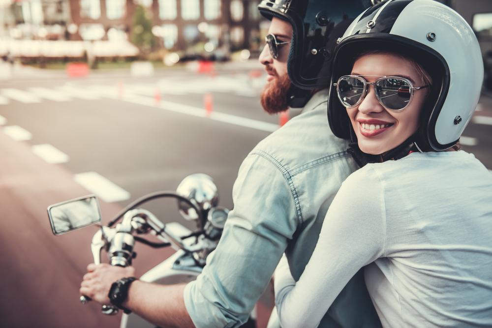 How to Choose Motorcycle Glasses